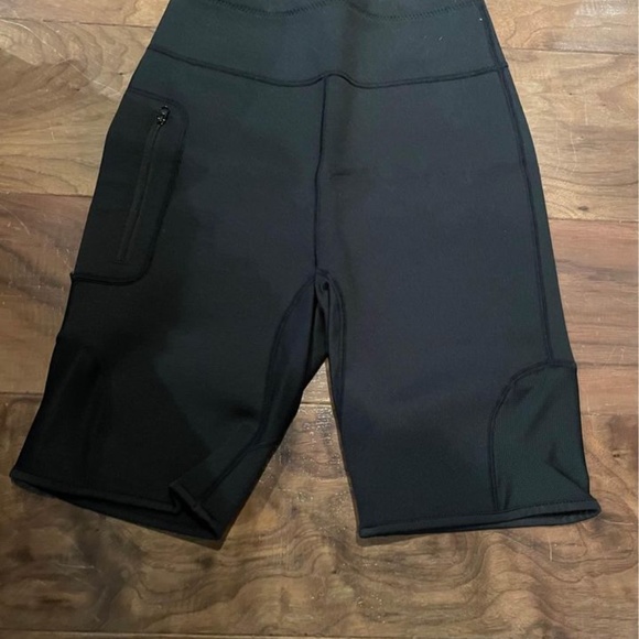 Bike Shorts - Picture 2 of 3